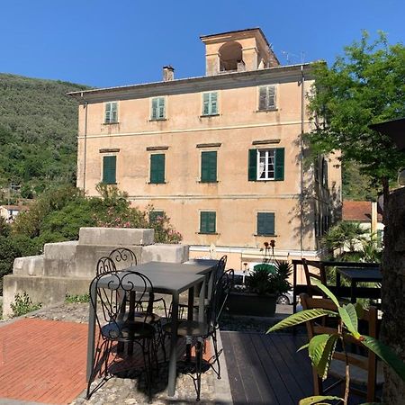Bb Palazzo Doria Bed & Breakfast Долчедо Екстериор снимка