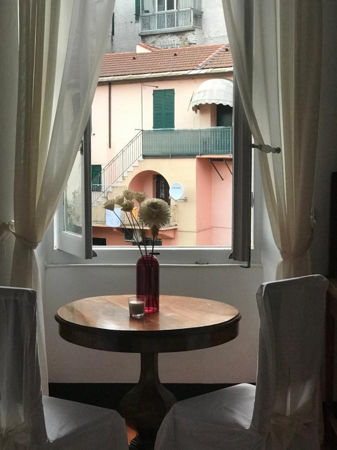 Bb Palazzo Doria Bed & Breakfast Долчедо Екстериор снимка